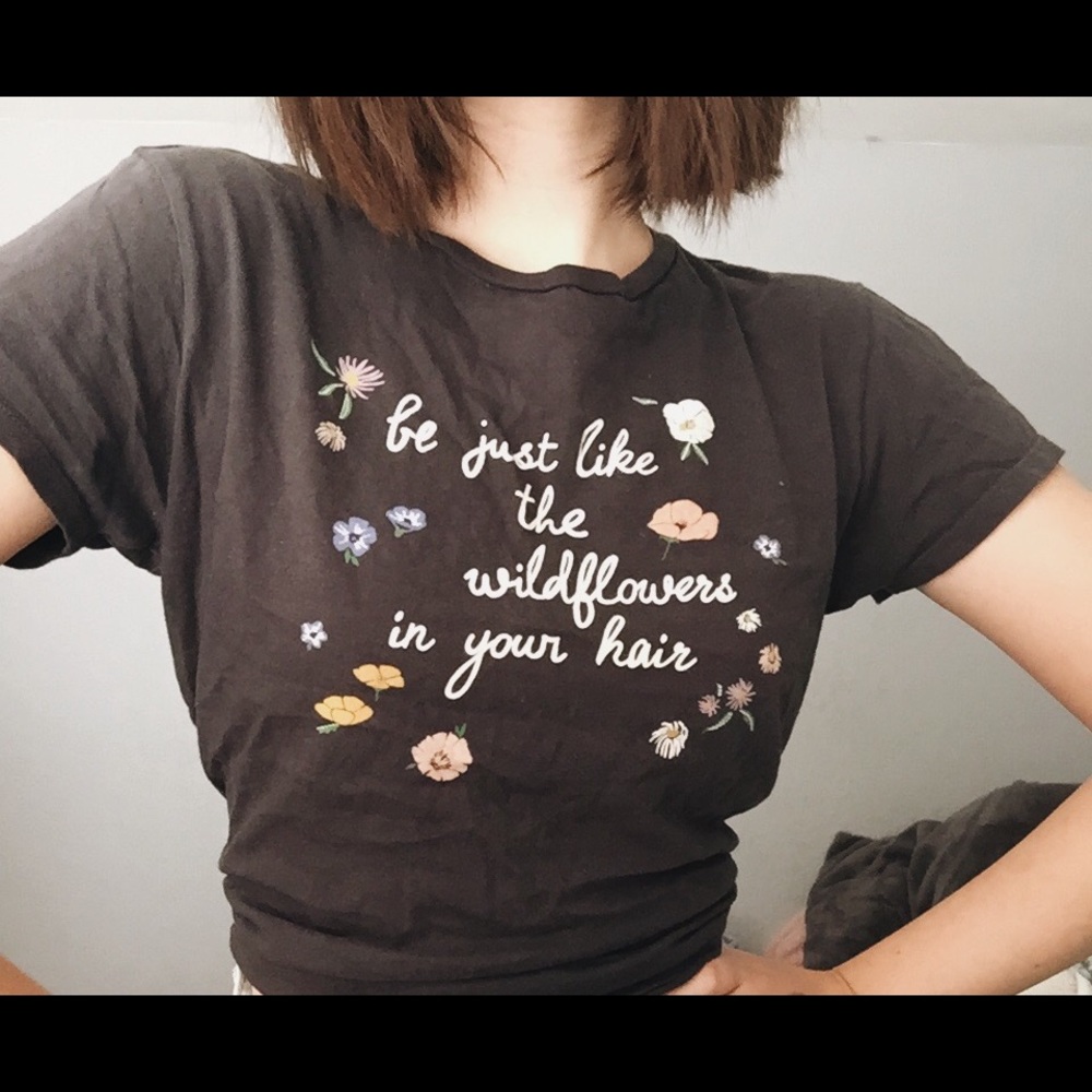 Cute t-shirt that’s only been worn once